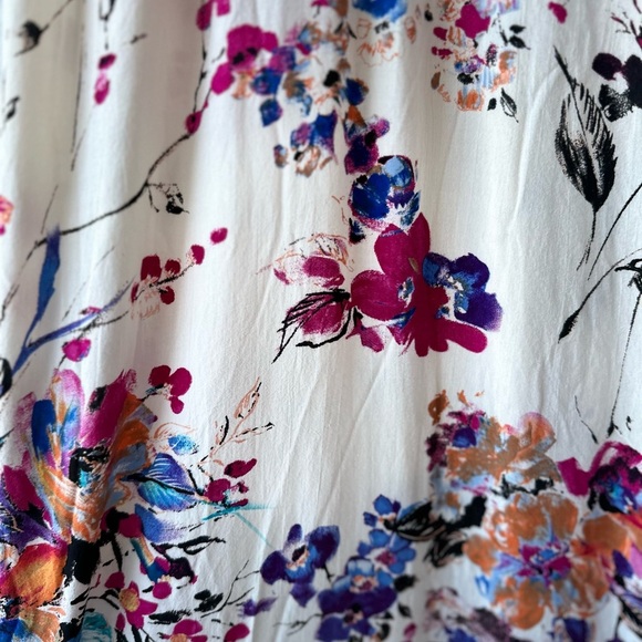 Staccato Maxi Halter Floral Abstract Dress - Picture 8 of 10